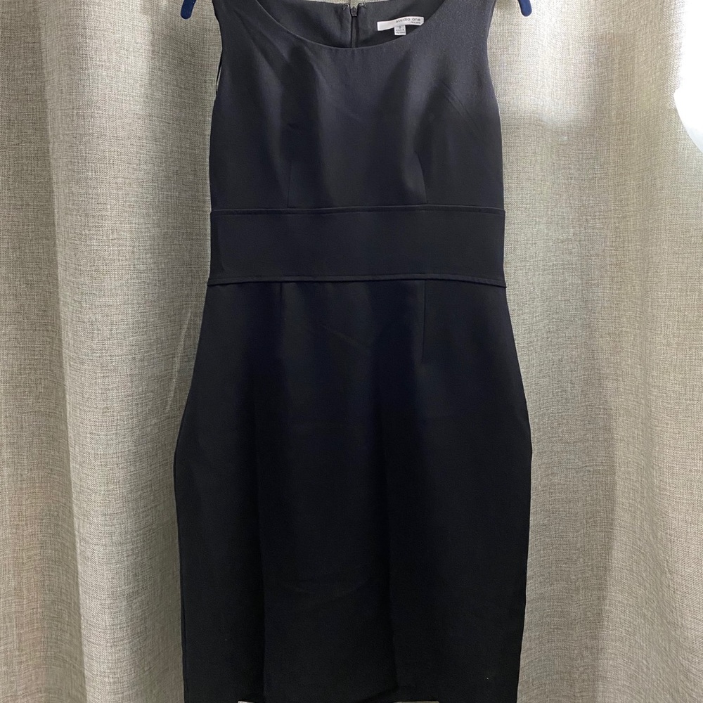 Studio One Dress - Picture 2 of 5
